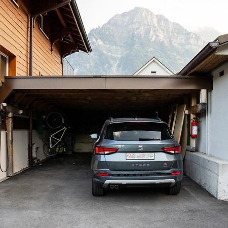 Glarner Bed Apartment Netstal Bagian luar foto
