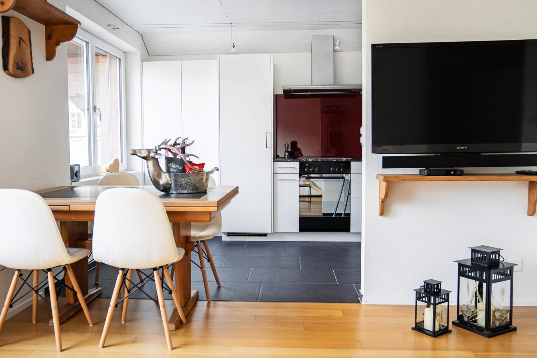 Glarner Bed Apartment Netstal Bagian luar foto