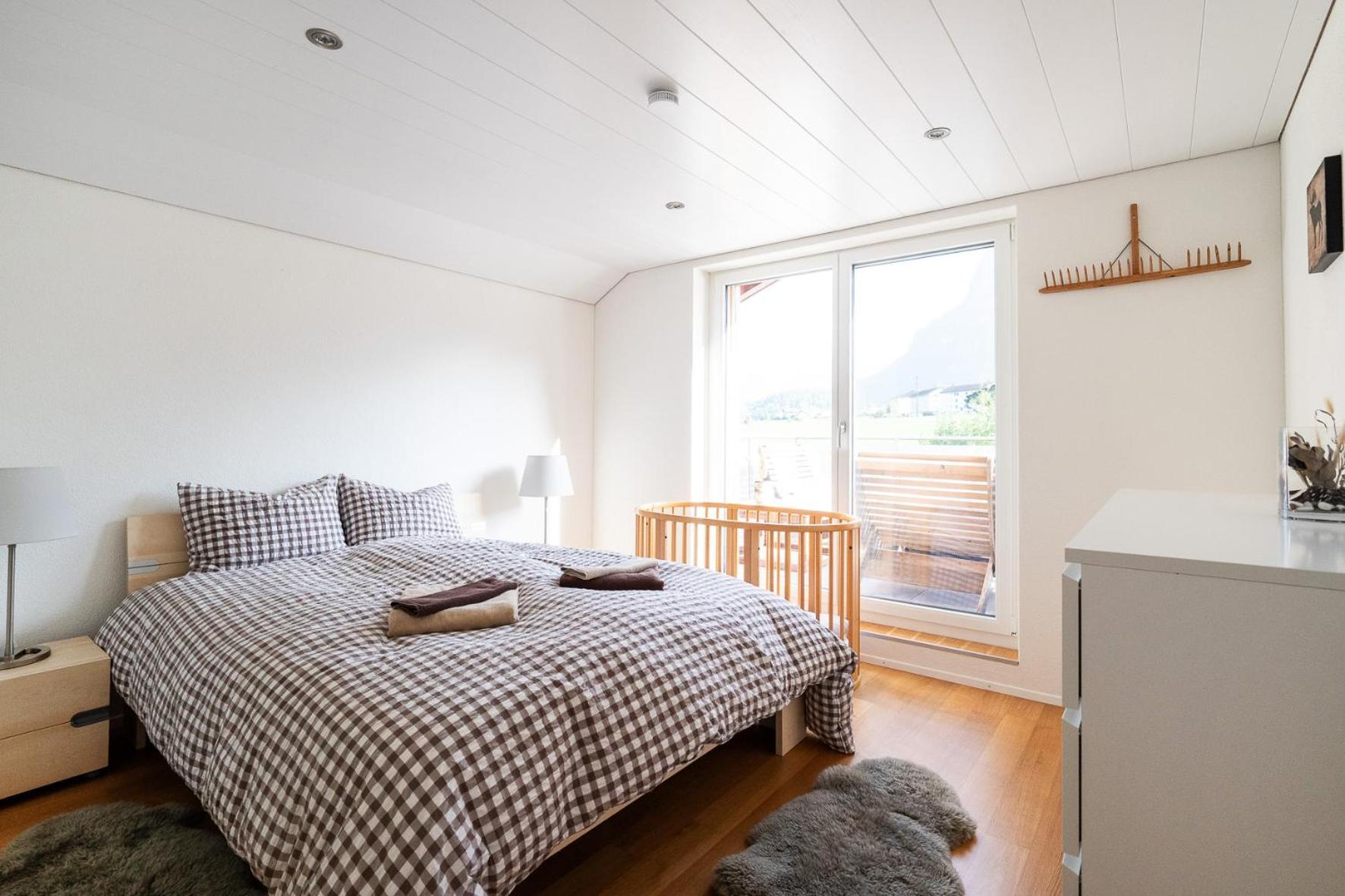 Glarner Bed Apartment Netstal Bagian luar foto