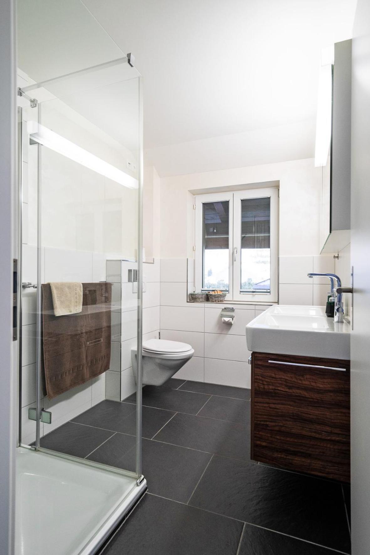 Glarner Bed Apartment Netstal Bagian luar foto